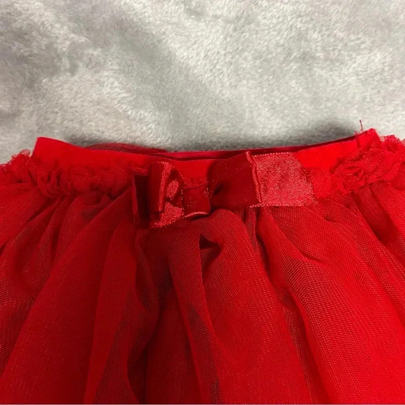 The Children's Place - Tulle skirt with built in leggings/stockings. Size 6-9 mo - Picture 2 of 4